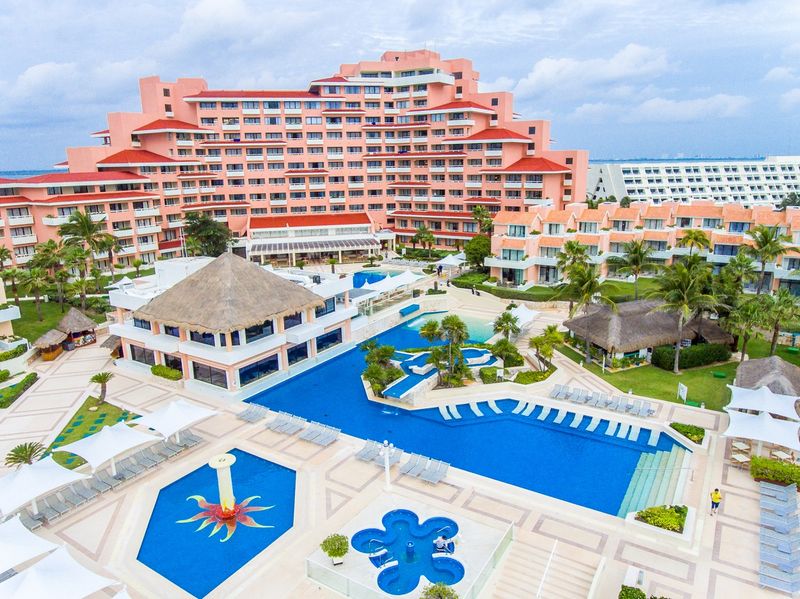 Hotel Wyndham Grand Cancun All Inclusive Resort & Villas, Mexiko, Cancún. Großes 1