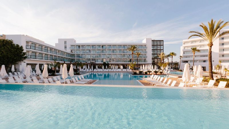 Hotel AluaSoul Ibiza, Spanien, Santa Eulalia del Rio. Großes 1