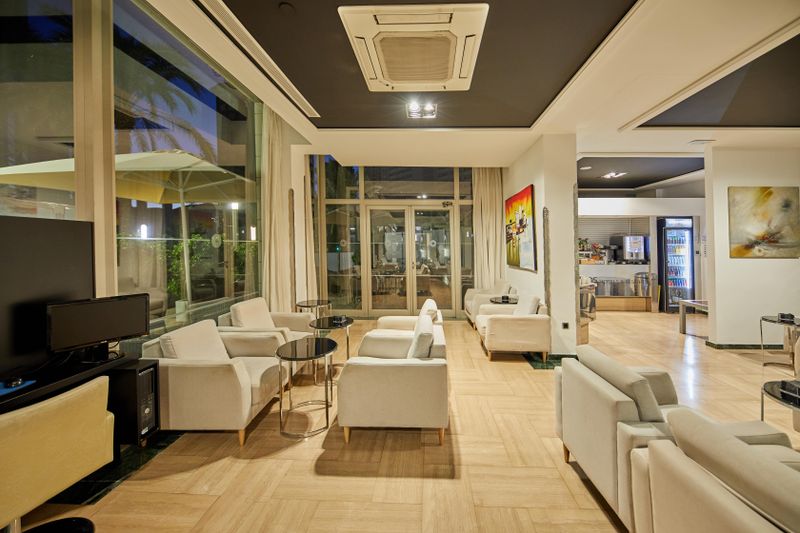 Hotel SANDOS MONACO BEACH HOTEL & SPA, Spanien, Benidorm. Großes 2