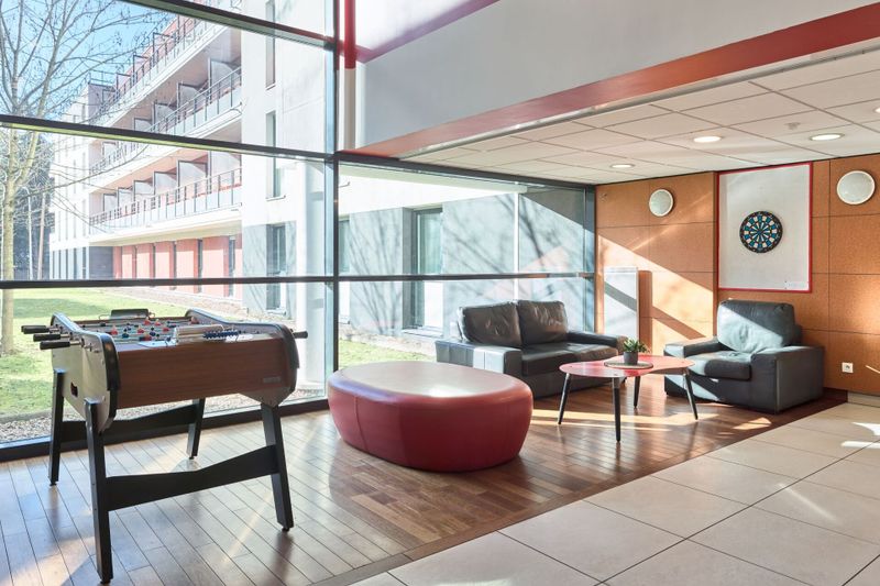 Hotel Comfort Aparthotel Versailles St Cyr l'Ecole, Frankreich, Saint-Cyr-l'École. Großes 9