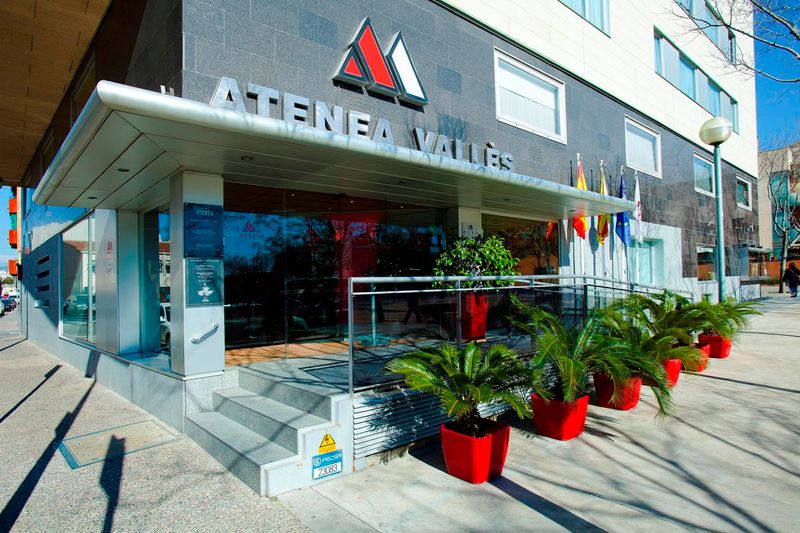 Hotel Aparthotel Atenea Valles, Spanien, Granollers. Großes 1