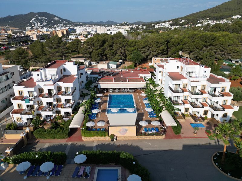 Hotel APARTAMENTOS CASA LUIS by INVISA, Spanien, Santa Eulalia del Rio. Großes 1