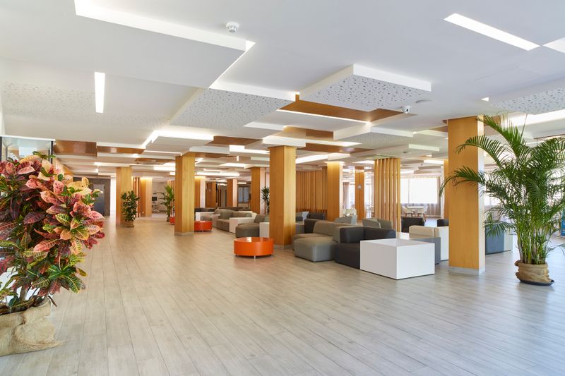 Hotel Invisa Hotel Es Pla - Adults Only, Spanien, Sant Antoni de Portmany. Großes 28