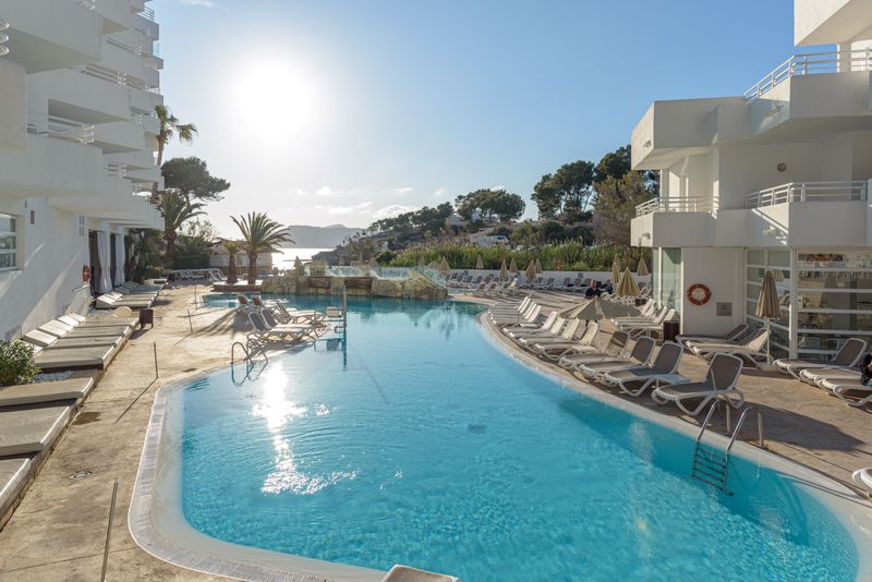Hotel FERGUS Style Cala Blanca Suites ****, Spanien, Santa Ponsa. Großes 1