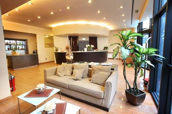 Hotel Des Etrangers, Italien, Mailand. Großes 2