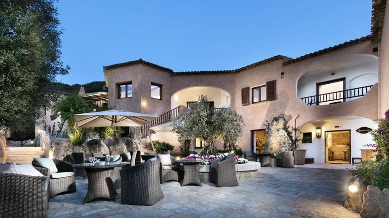 Hotel Villa Carola, Italien, Arzachena. Großes 1