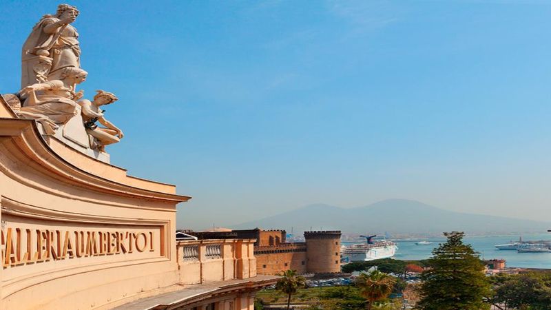 Hotel Art Resort Galleria Umberto, Italien, Neapel. Großes 1