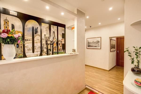 Hotel Top Floor Colosseo, Italien, Rom. Großes 2