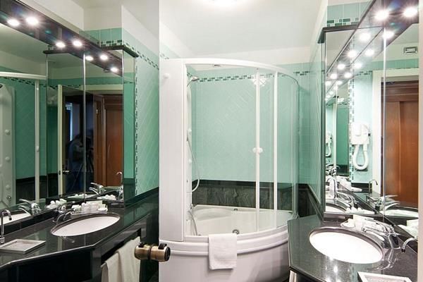 Hotel Brunelleschi hotel, Italien, Mailand. Großes 6