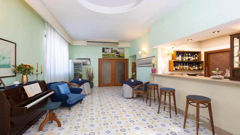 Hotel San Paolo, Italien, Neapel. Großes 2