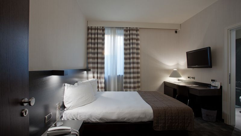 Hotel Ovest, Italien, Piacenza. Großes 2