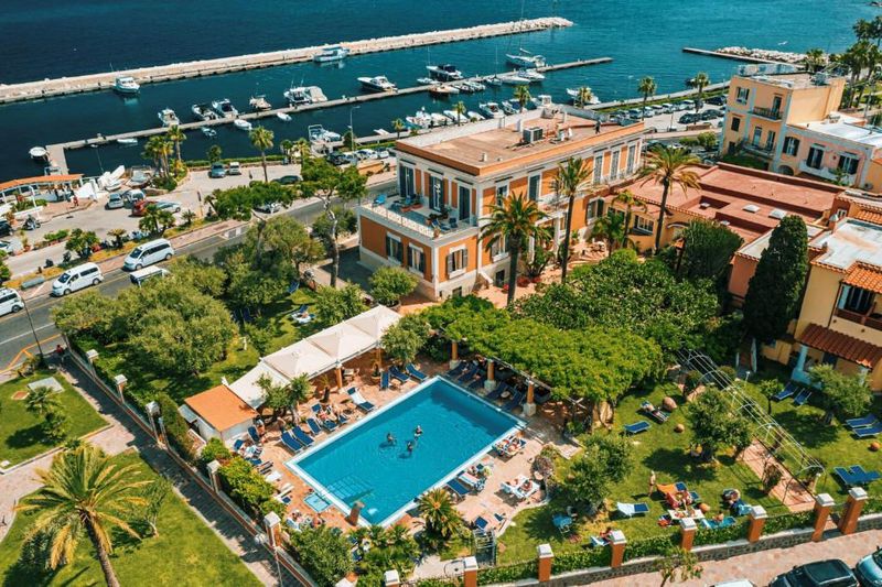 Hotel Albergo Terme Villa Svizzera, Italien, Lacco Ameno. Großes 1