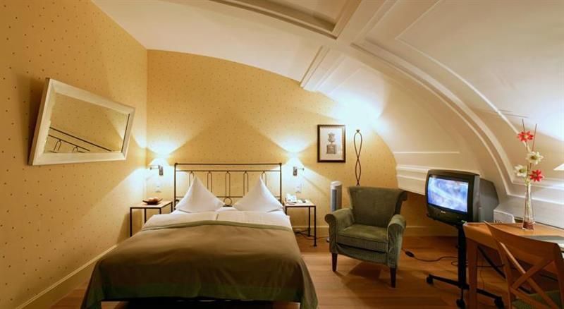 Hotel Romantik Seehotel Sonne, Schweiz, Küsnacht. Großes 1