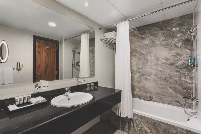 Hotel Hawthorn Suites by Wyndham Abu Dhabi City Centre, Vereinigte Arabische Emirate, Abu Dhabi. Großes 1