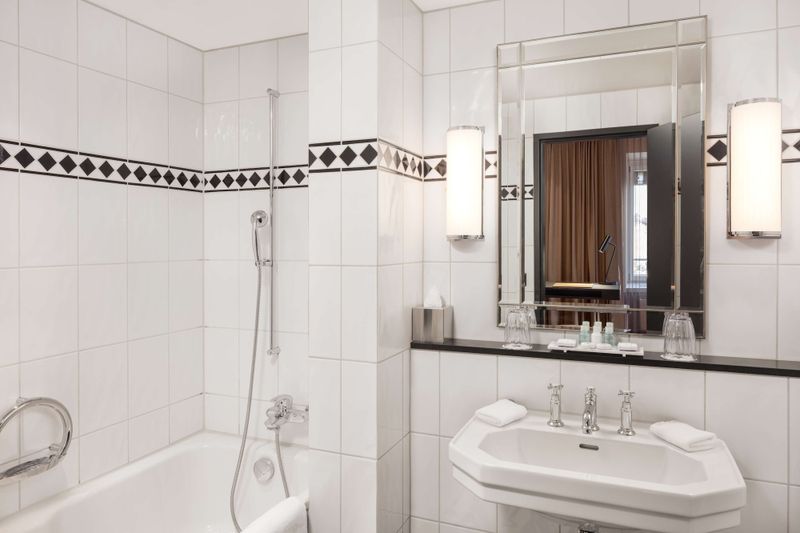 Hotel Hotel Victoria, Schweiz, Basel. Großes 2