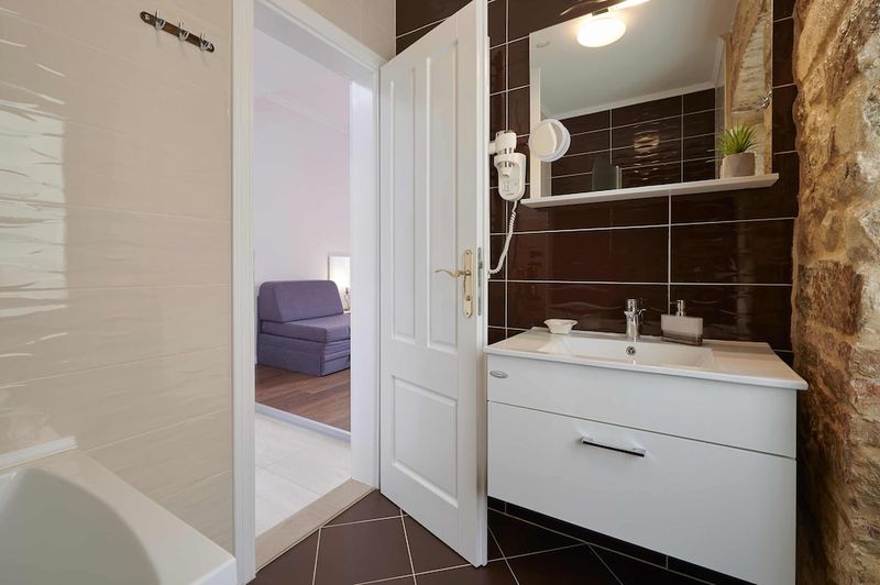 Hotel Palace Central Square, Kroatien, Trogir. Großes 351