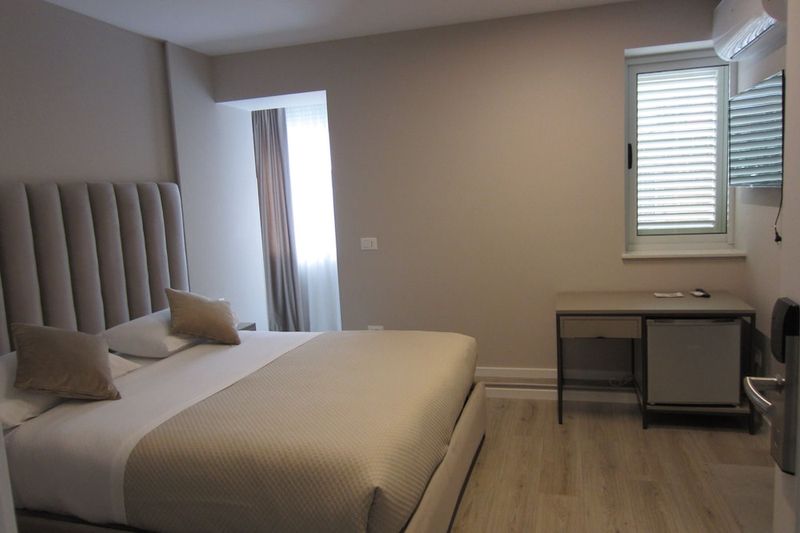 Hotel Freddys Hotel, Albanien, Tirana. Großes 190