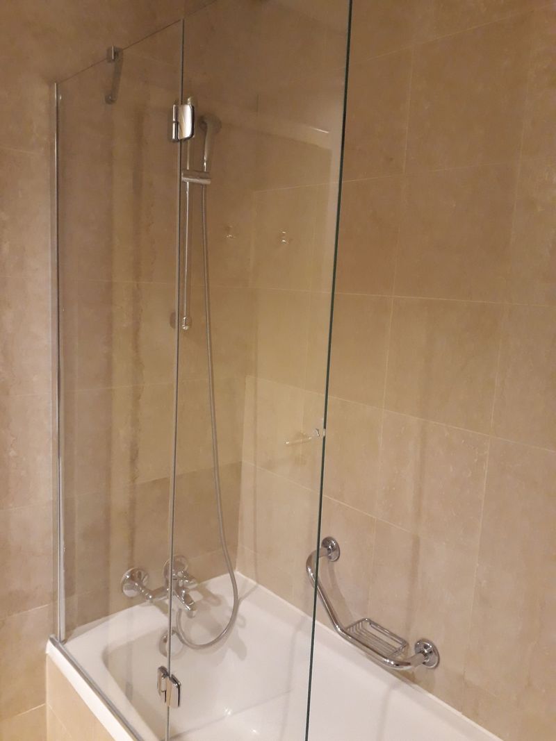 Hotel Hotel De La Paix, Schweiz, Lugano. Großes 383