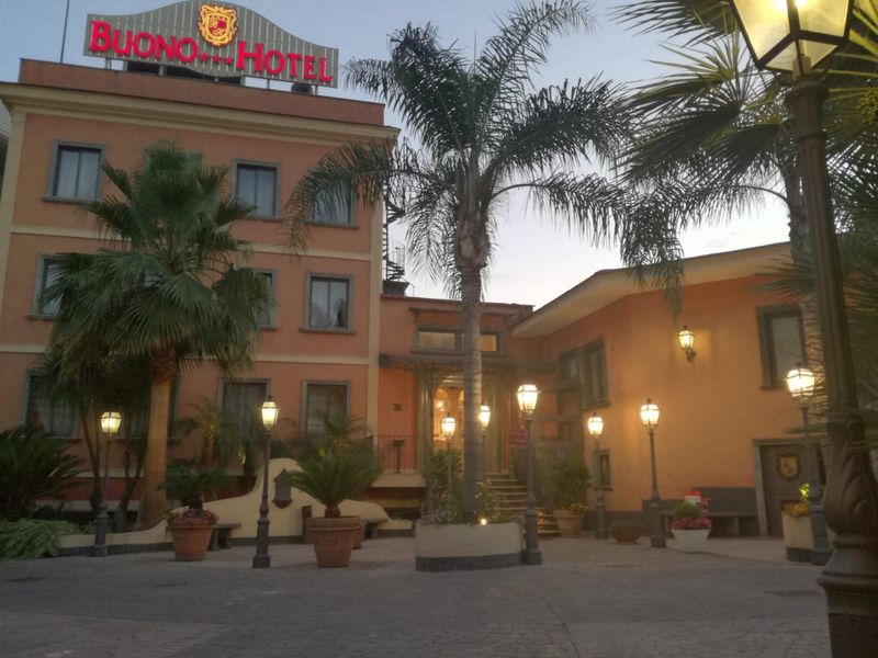 Hotel Buono, Italien, Neapel. Großes 312