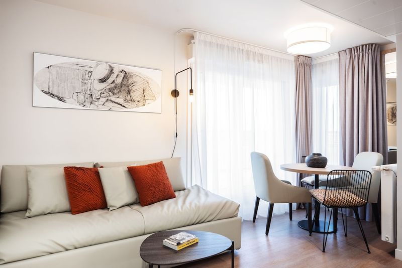 Hotel Residhome Saint Ouen, Frankreich, Saint-Ouen. Großes 76