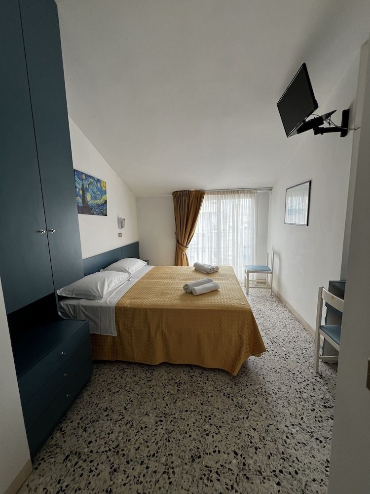 Hotel Till, Italien, Marebello di Rimini. Großes 1
