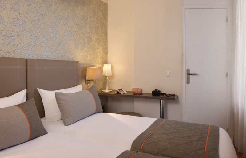 Hotel Timhotel Tour Eiffel, Frankreich, Paris. Großes 143