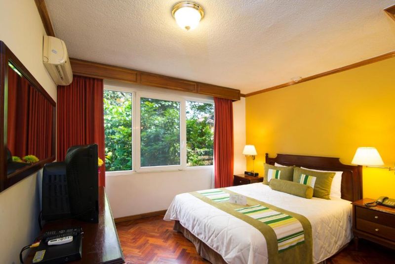 Hotel Aparthotel & Suites Villas del Rio, Costa Rica, San Rafael (San Jose). Großes 242