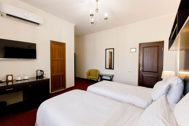 Hotel 14th Floor Hotel, Armenien, Jerewan. Großes 61