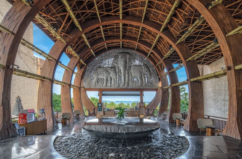 Hotel Centara Grand Mirage Beach Resort Pattaya, Thailand, Pattaya. Großes 258