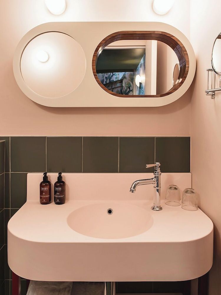 Hotel Hotel Mercedes, Frankreich, Paris. Großes 337