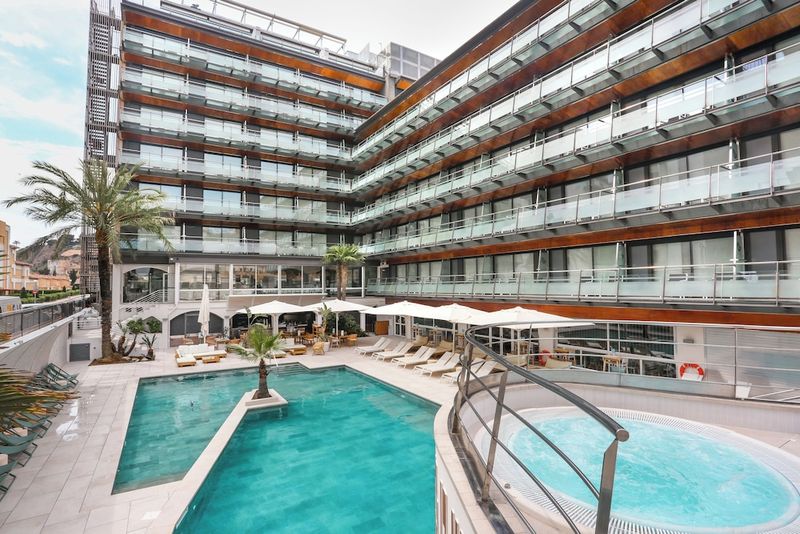 Hotel Kaktus Playa Hotel, Spanien, Calella de la Costa. Großes 592