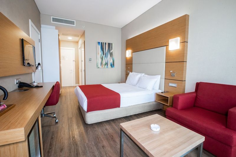 Hotel Ramada Encore by Wyndham Istanbul Kartal, Türkei, Istanbul. Großes 424