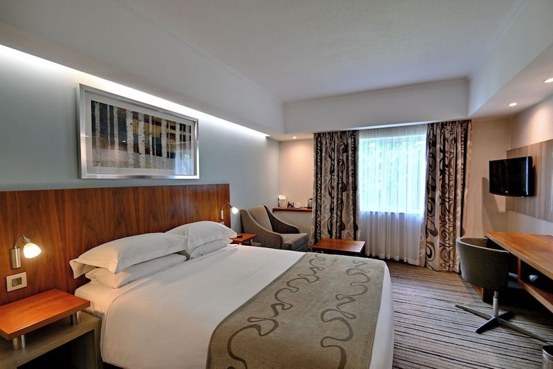 Hotel City Lodge Bryanston, Südafrika, Sandton. Großes 340