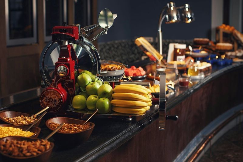 Hotel Tbilisi Marriott Hotel, Georgien, Tiflis. Großes 80