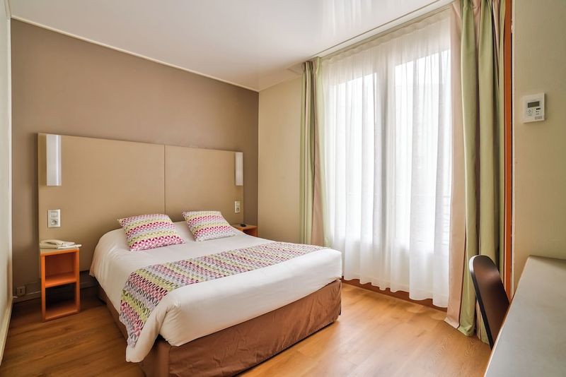 Hotel Campanile Maine Montparnasse, Frankreich, Paris. Großes 96