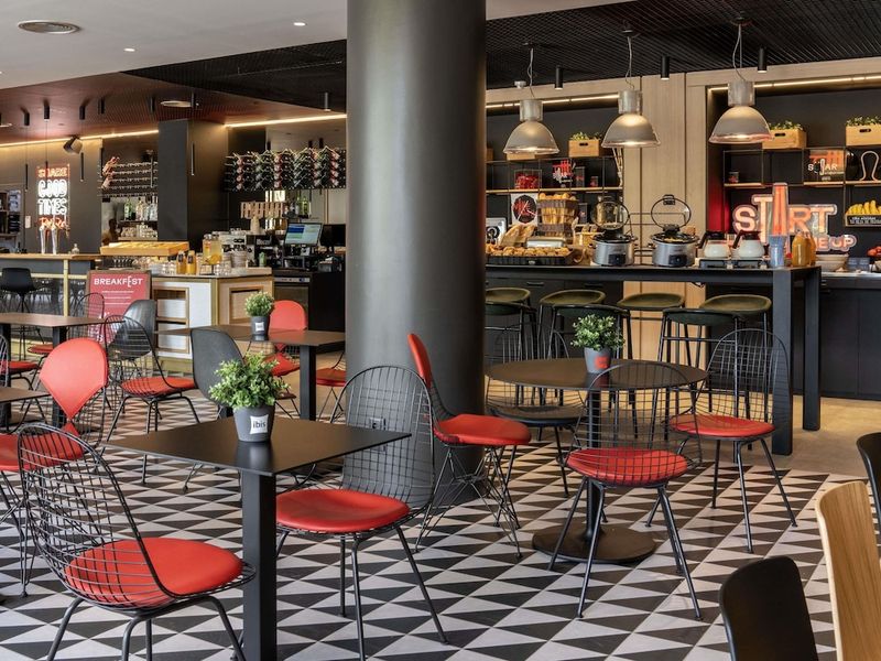 Hotel Ibis Barcelona Aeropuerto Viladecans, Spanien, Viladecans. Großes 425