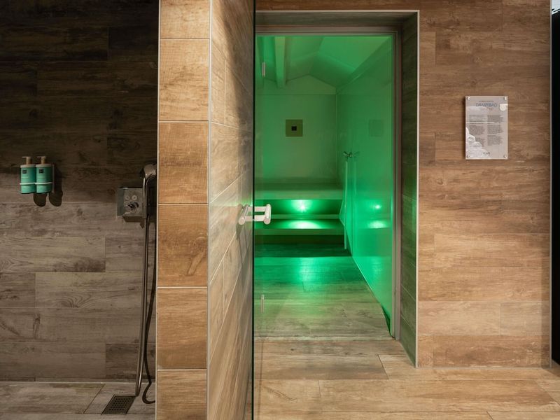 Hotel Novotel Wien Hauptbahnhof, Österreich, Wien. Großes 912