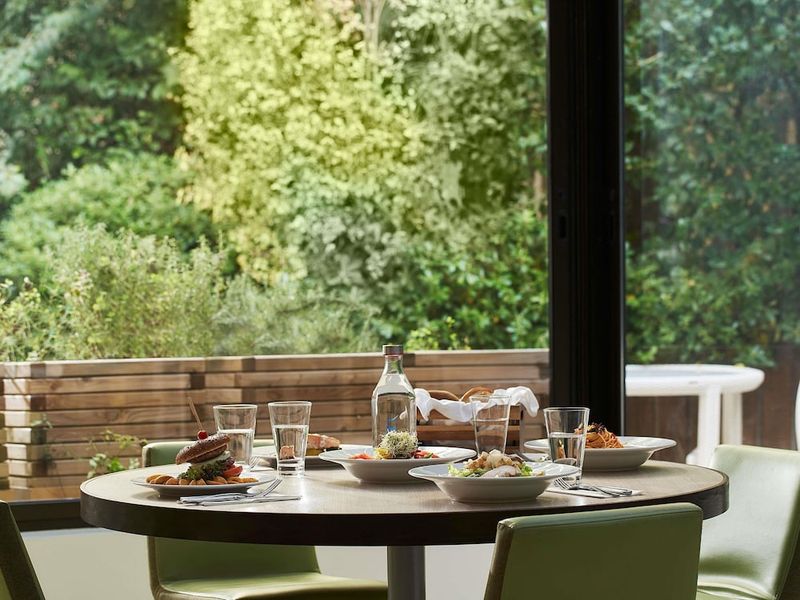 Hotel Novotel Athenes, Griechenland, Athen. Großes 556