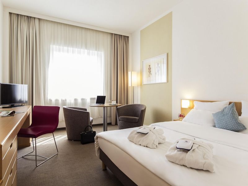Hotel Novotel Dusseldorf City West, Deutschland, Düsseldorf. Großes 347