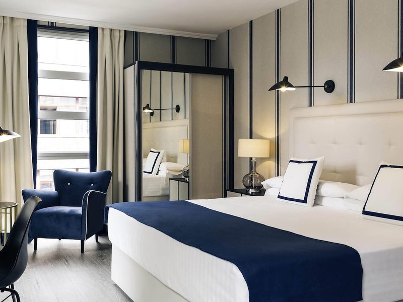 Hotel Mercure Bilbao Jardines De Albia, Spanien, Bilbao. Großes 387