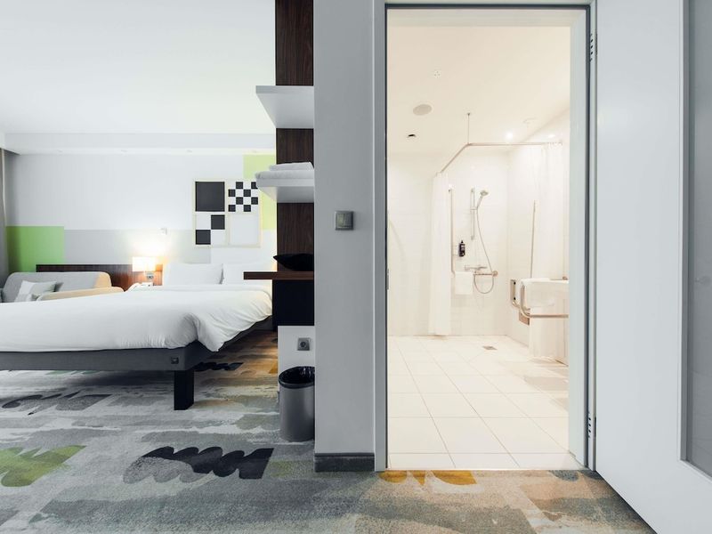 Hotel ibis Styles Warszawa Airport, Polen, Warschau. Großes 214