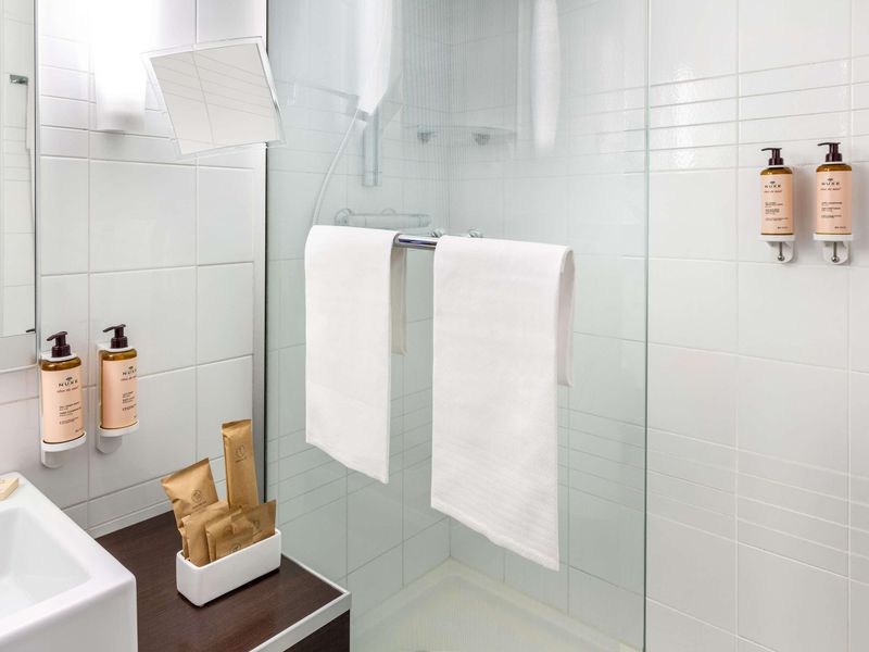 Hotel Mercure Napoli Centro Angioino, Italien, Neapel. Großes 629