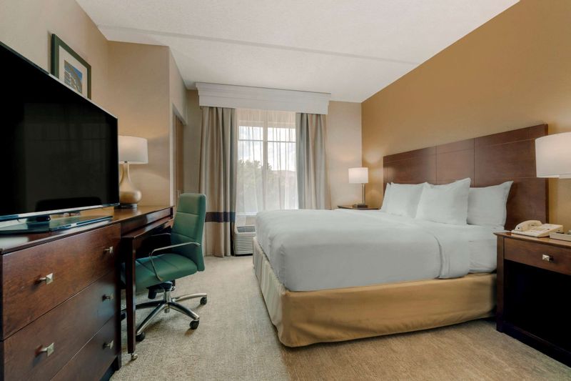 Hotel Comfort Suites Near Universal Orlando Resort, USA, Orlando. Großes 215