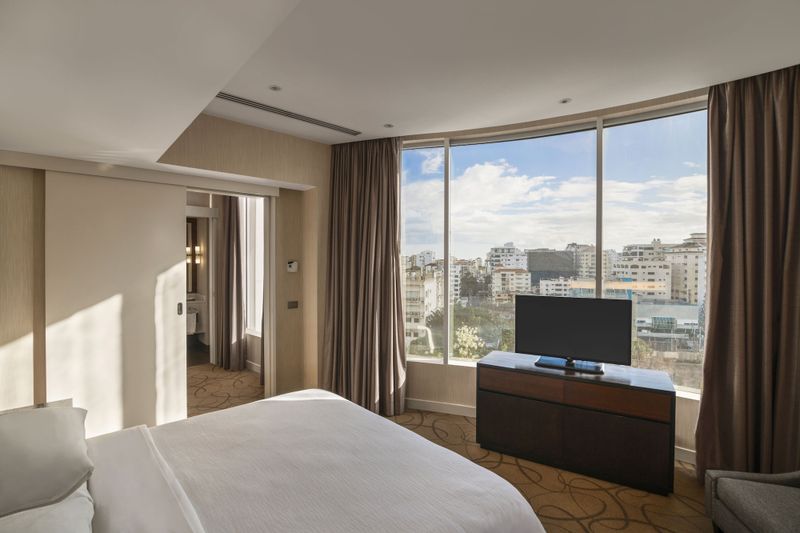 Hotel Embassy Suites by Hilton Santo Domingo, Dominikanische Republik, Santo Domingo. Großes 215
