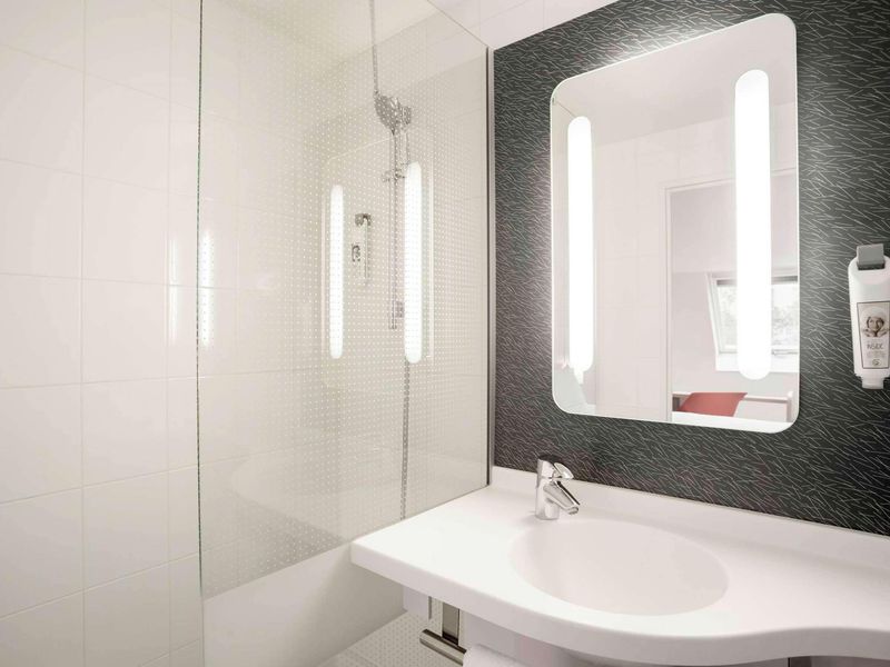 Hotel Ibis Paris Maine Montparnasse 14Eme, Frankreich, Paris. Großes 743
