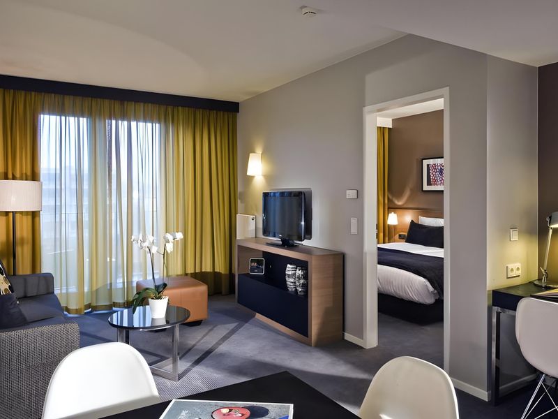 Hotel Adina Apartment Hotel Berlin Mitte, Deutschland, Berlin. Großes 352