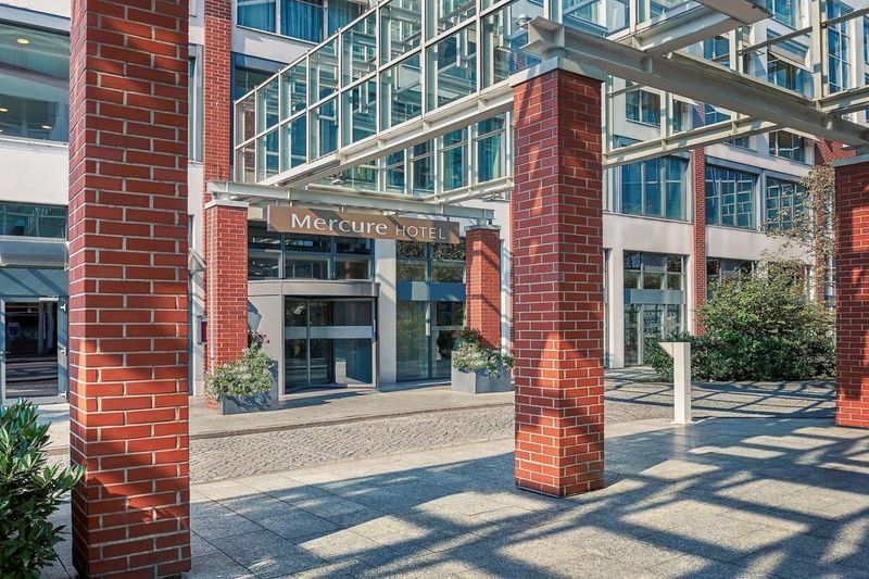 Hotel Mercure Hotel Berlin Tempelhof, Deutschland, Berlin. Großes 1