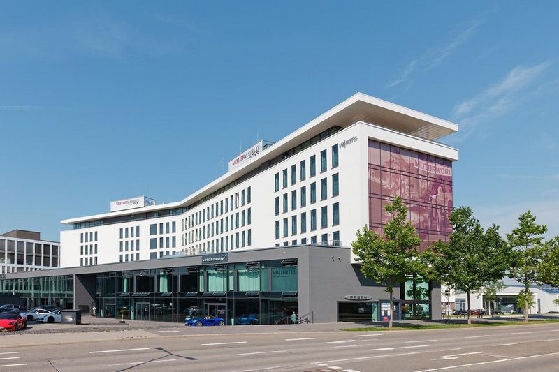 Hotel V8 Hotel Motorworld Region Stuttgart, BW Premier Collection, Deutschland, Böblingen. Großes 1