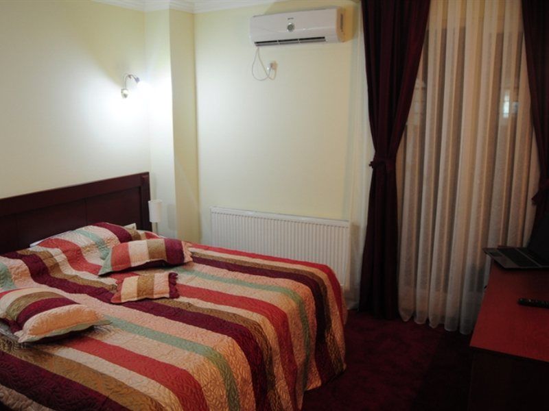 Hotel Parlament Hotel, Kosovo, Pristina. Großes 2