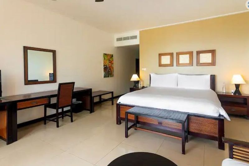 Hotel DoubleTree by Hilton Seychelles Allamanda Resort and Spa, Seychellen, Anse Forbans. Großes 2